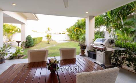 The Lees 3: 3 Bedroom 2 Bathroom Pool Villa