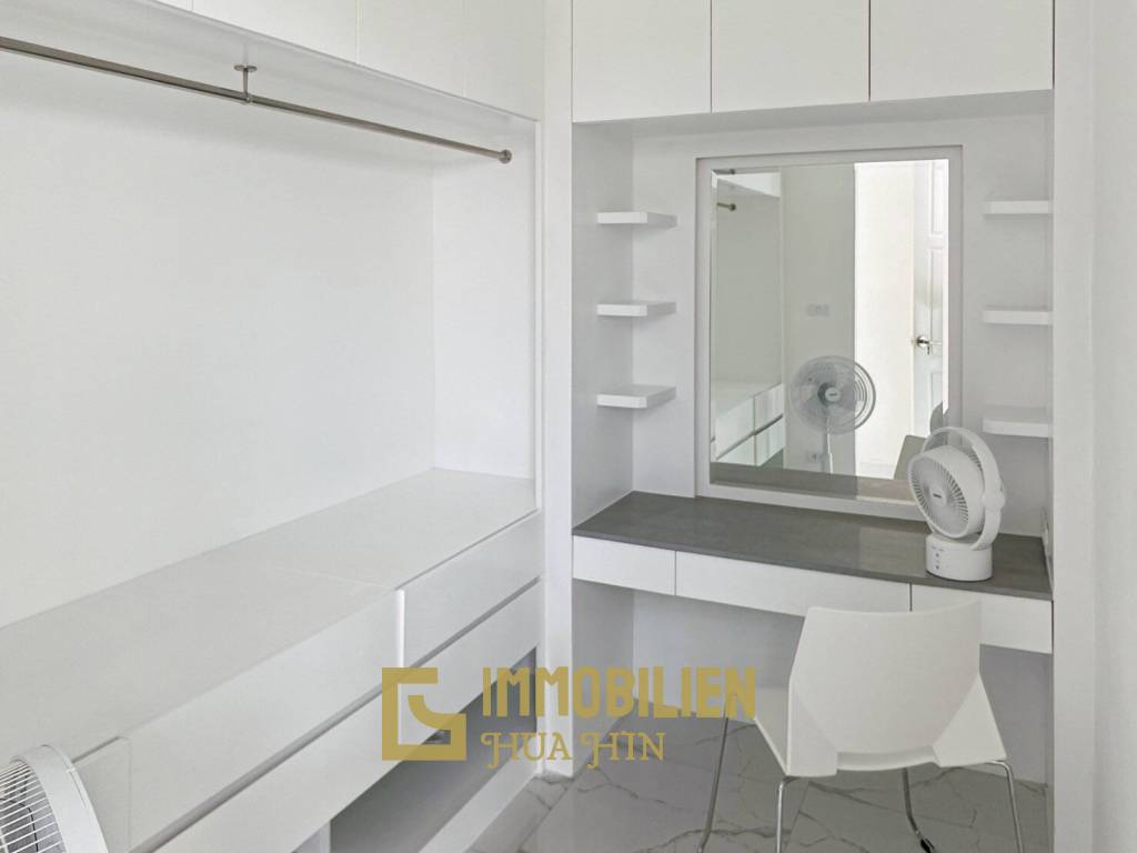 2,400 metro cuadrado 4 ` 4 Baño Villa de Venta