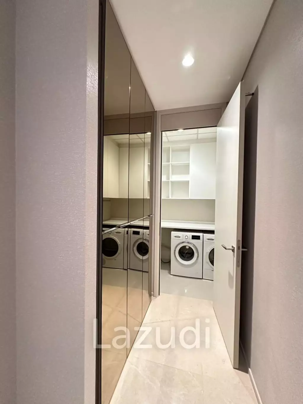 3 Bed 3 Bath 216 SQ.M The Residences at Sindhorn Kempinski