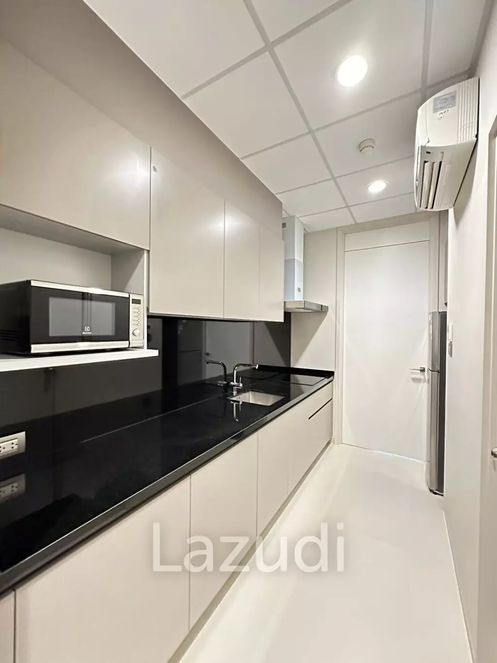 3 Bed 3 Bath 216 SQ.M The Residences at Sindhorn Kempinski
