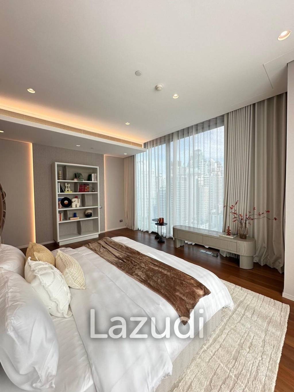 3 Bed 3 Bath 216 SQ.M The Residences at Sindhorn Kempinski
