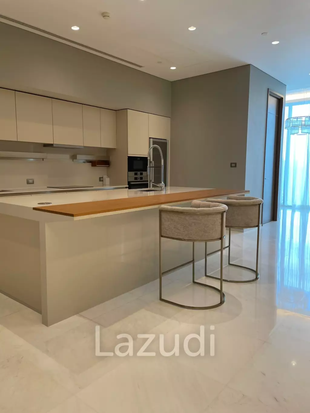 2 beds 3 baths 224 SQ.M Sindhorn Residence