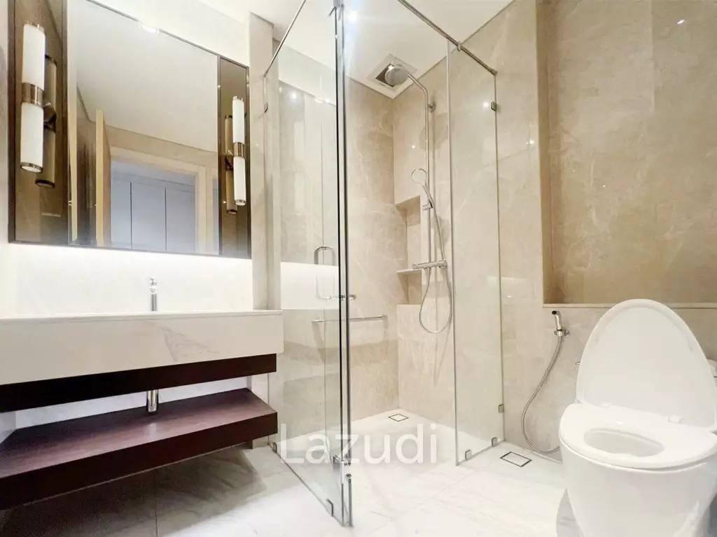 2 beds 3 baths 224 SQ.M Sindhorn Residence