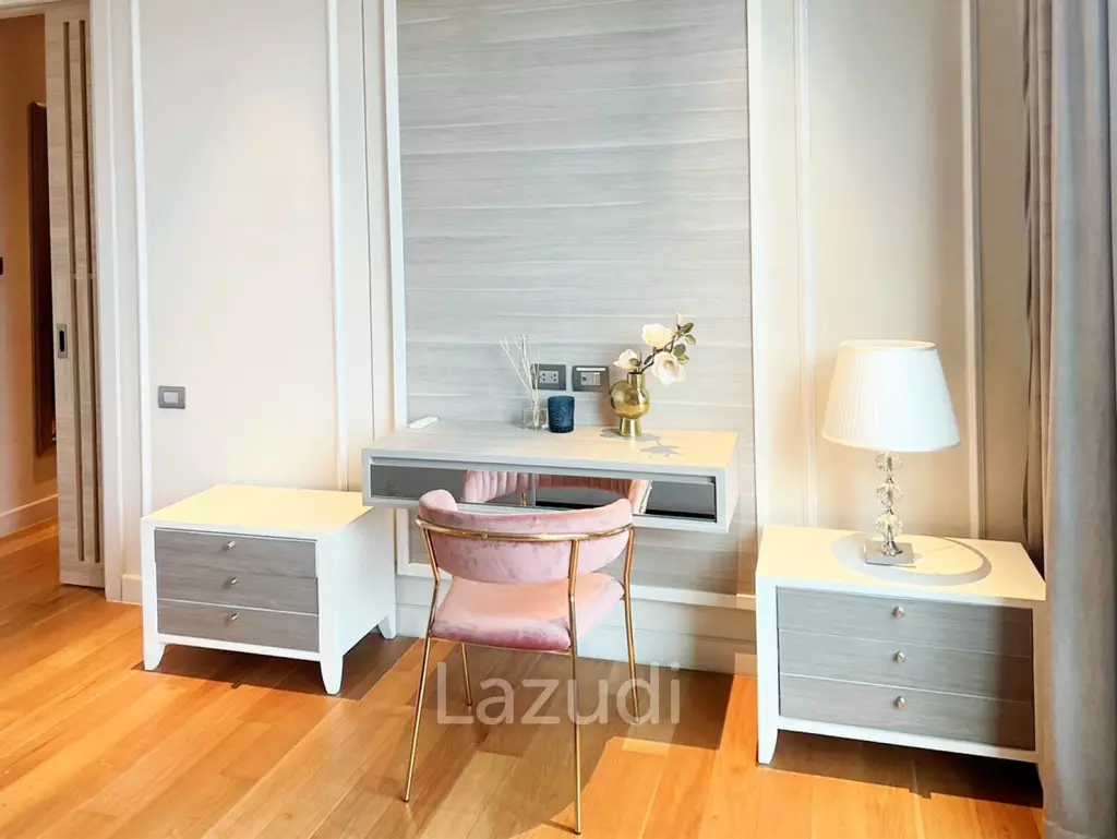 2 beds 3 baths 224 SQ.M Sindhorn Residence