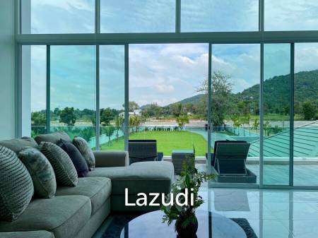 Black Mountain : Luxury 4 Bedroom Pool Villa