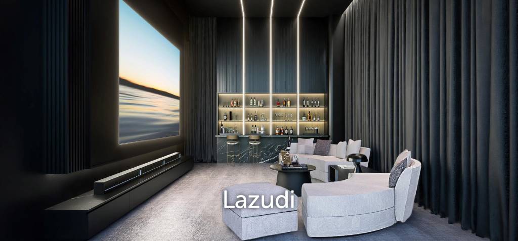 Ultra-Luxurious Beachfront Villa in Pattaya