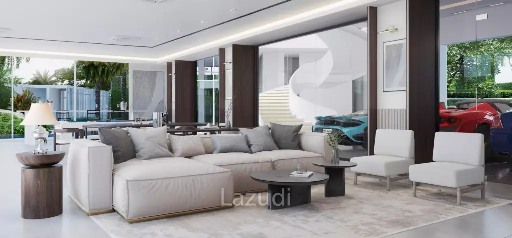 Ultra-Luxurious Beachfront Villa in Pattaya