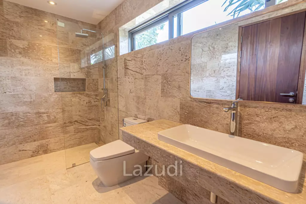 Exquisite Natural Stone Villa in Chaweng Noi