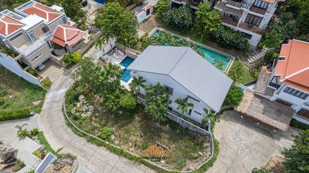 Exquisite Natural Stone Villa in Chaweng Noi