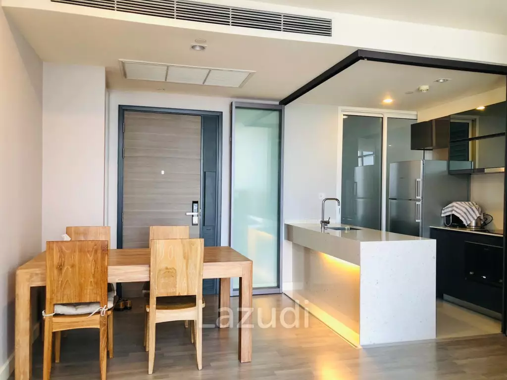 2 Bed 2 Bath 78 SQ.M The Room Sathorn - TanonPun