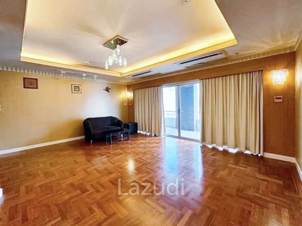4 Bed 4 Bath 231 SQ.M Baan Kasemsan 1
