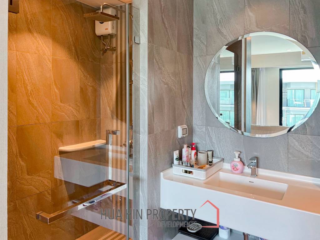 CARAPACE : 1 Bedroom Condo with Seaview