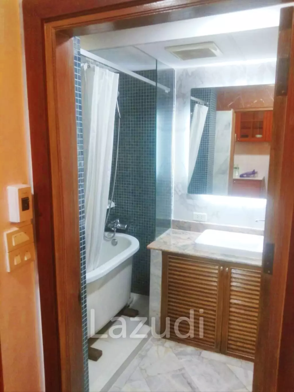 1 Bed 1 Bath 50 SQ.M Supalai Place Sukhumvit 39
