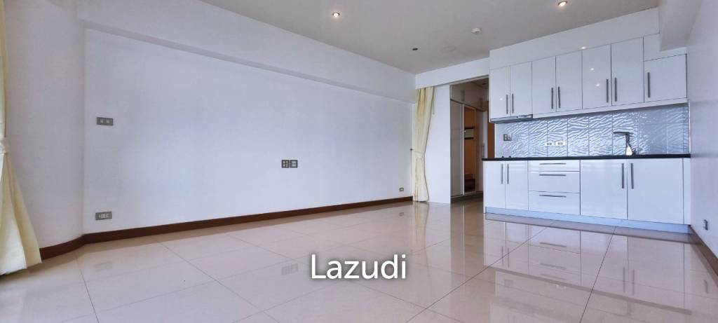 Studio 1 Bath 56 SQ.M. Sunshine Beach Condotel