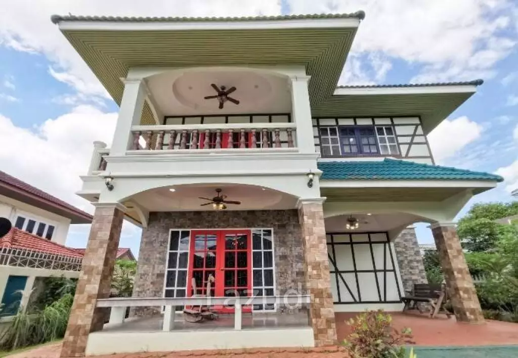 3 Beds 2 Baths 160 SQ.M. EK Thani Village