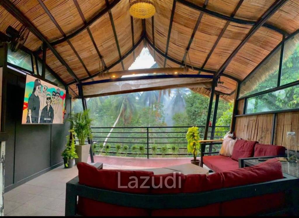 Tranquil Oasis Retreat: A Turnkey Paradise for Sale