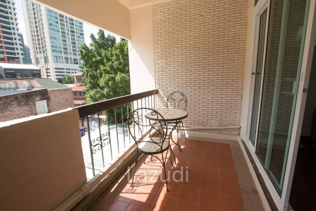 2 Bed 1 Bath 80 SQ.M Le Vanvarothai