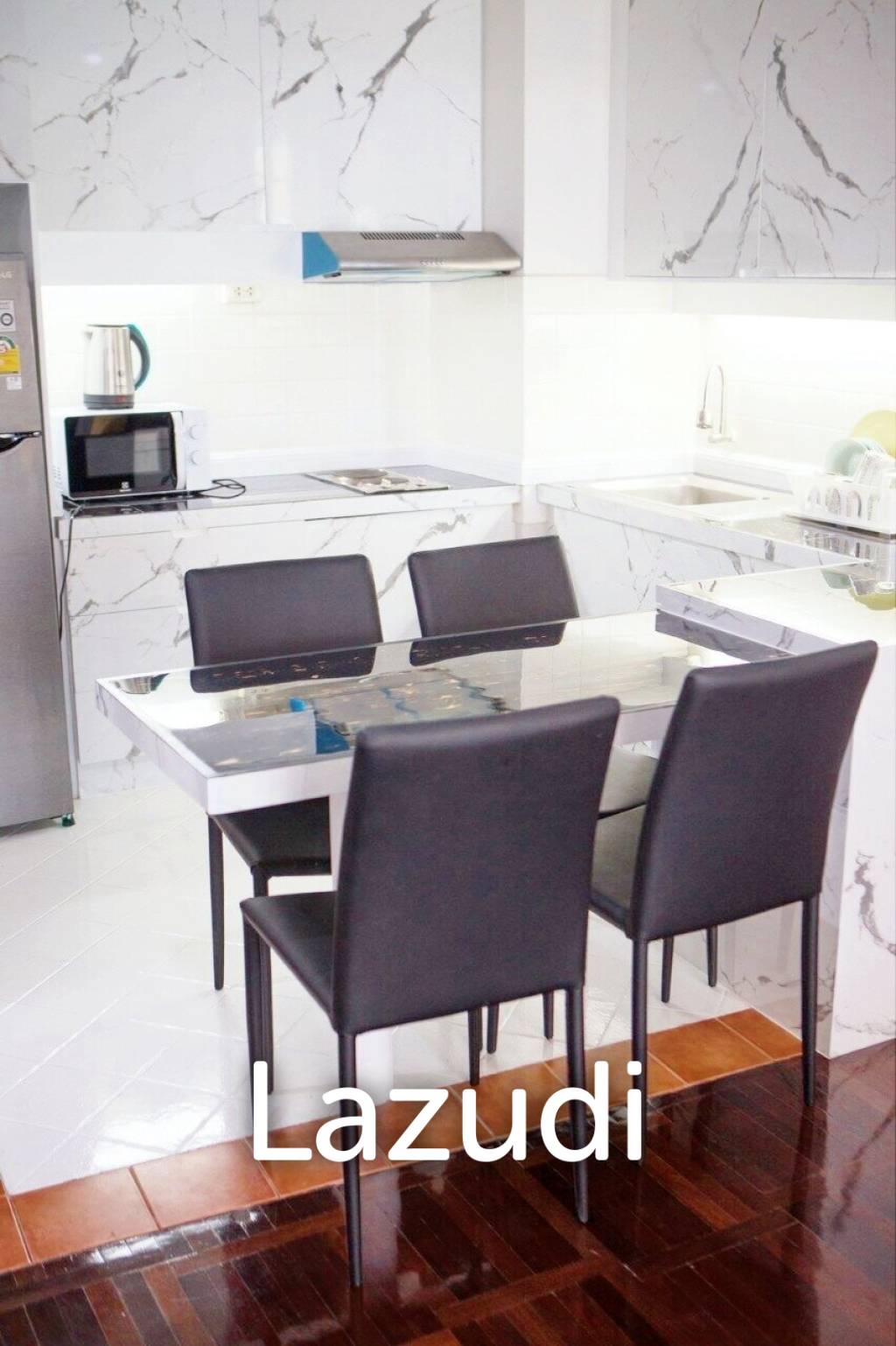 2 Bed 1 Bath 80 SQ.M Le Vanvarothai