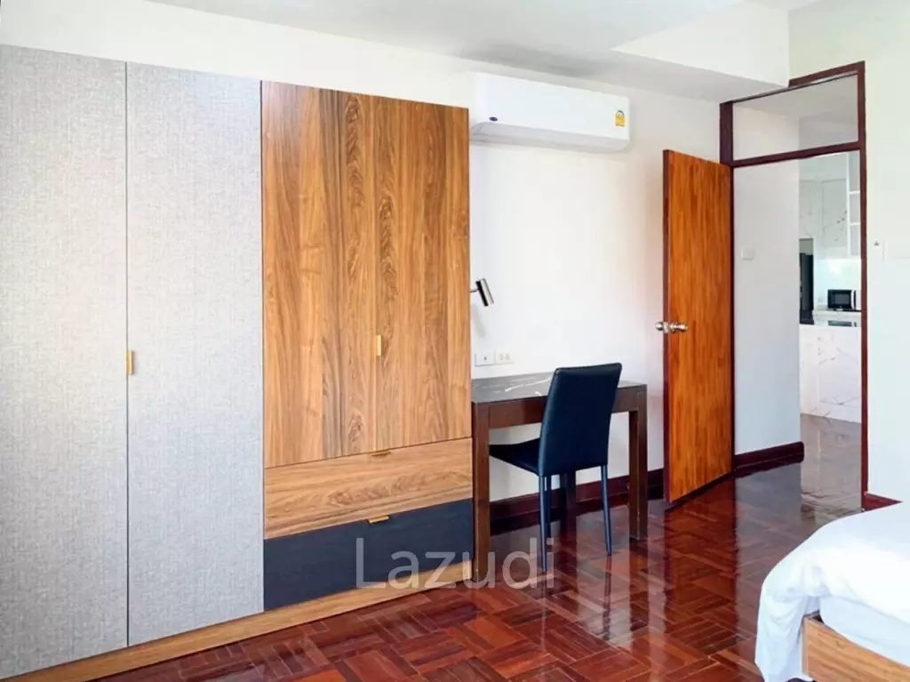 2 Bed 1 Bath 80 SQ.M Le Vanvarothai