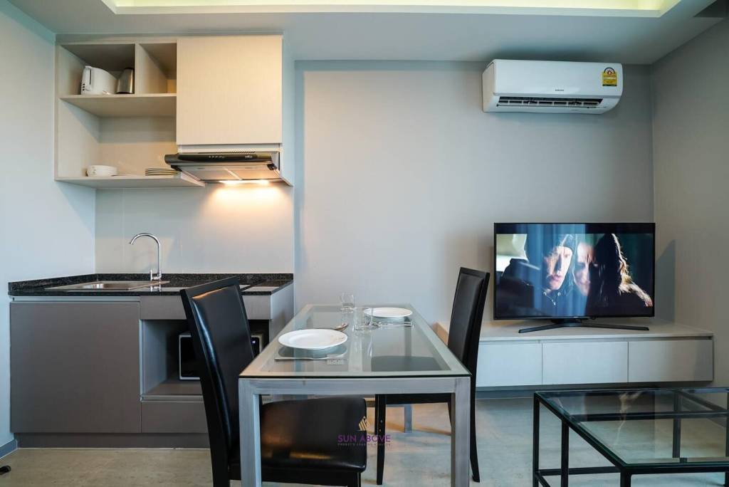 Cozy Studio Condominium near Surin beach, Phuket