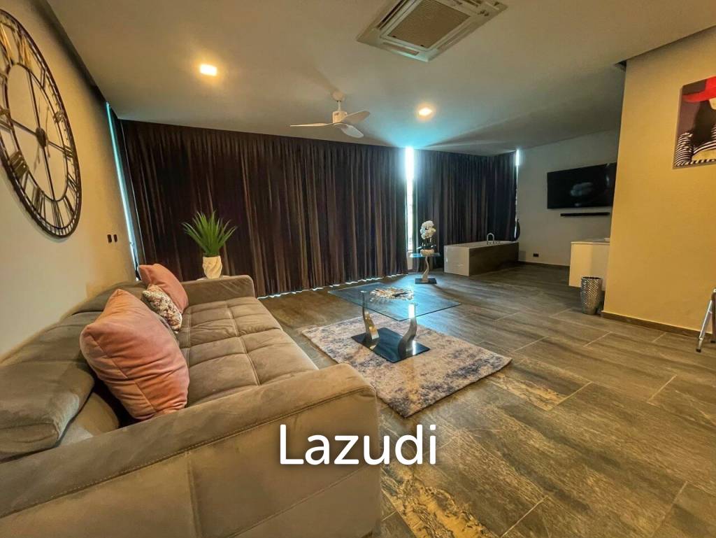 4 Beds 5 Baths 390 SQ.M. Villa in Bangsaray