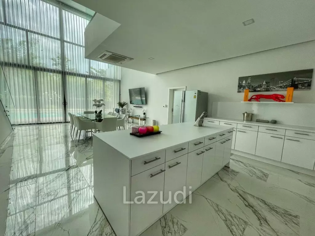 4 Beds 5 Baths 390 SQ.M. Villa in Bangsaray