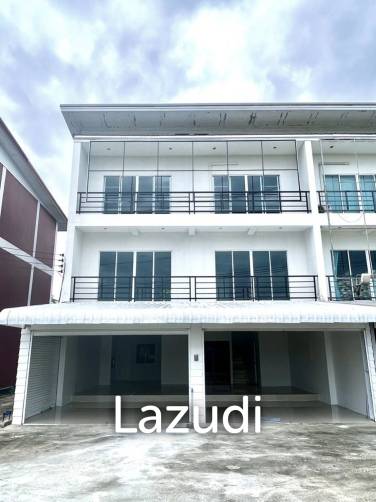 2 Units Building For Sale Close to Main Road