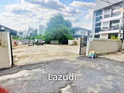 Prime Land for Sale in Sukhumvit 31 - Your Canvas for Dreams