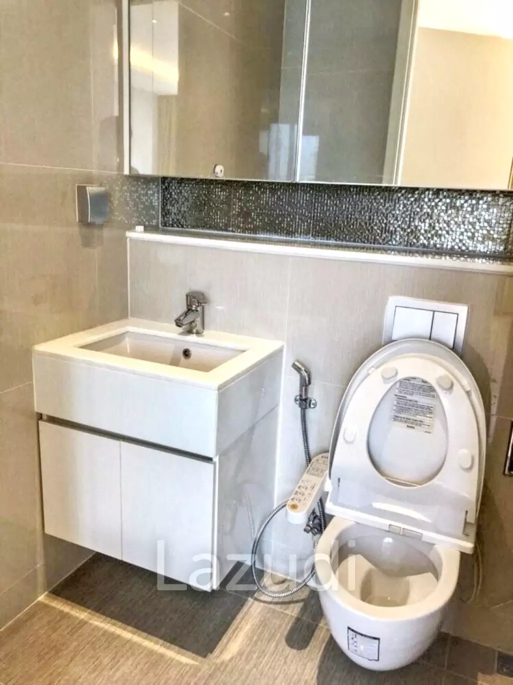 1 Bed 1 Bath 43 SQ.M H Sukhumvit 43