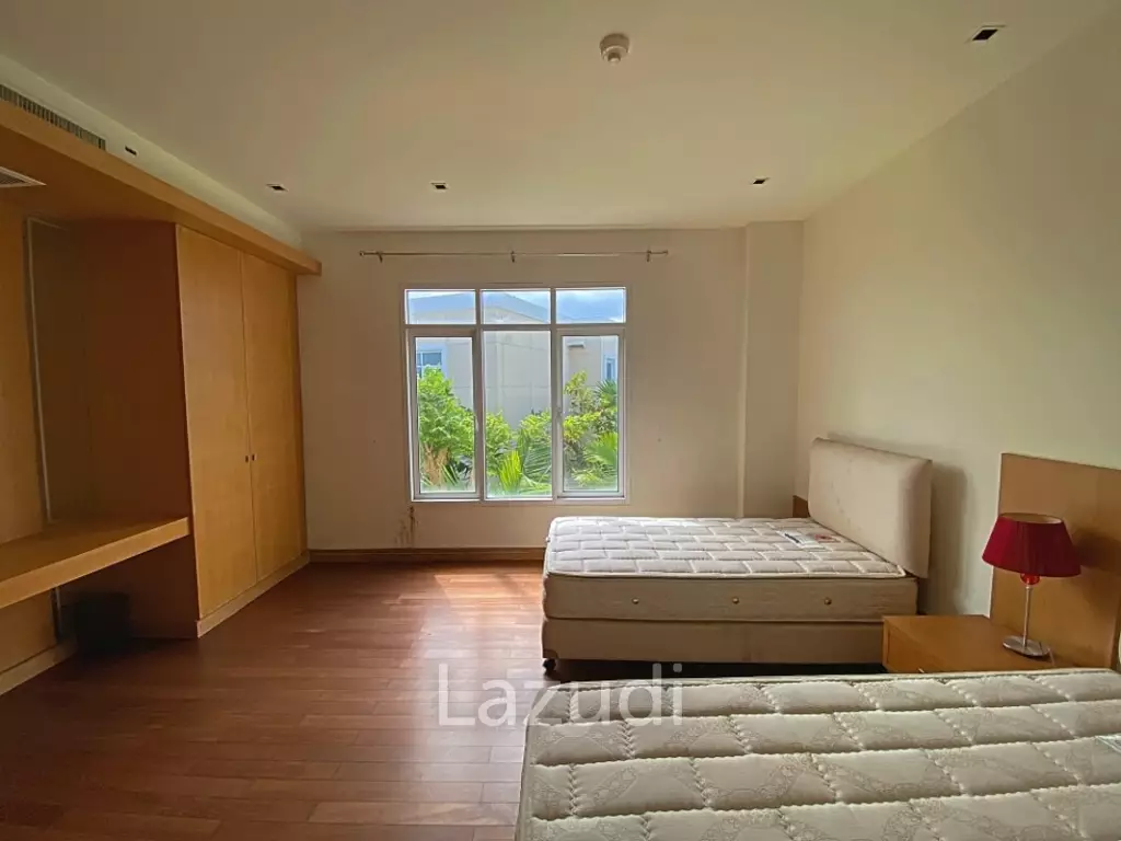 Great Deal! 2 Bed 2 Bath Condo At Blue Lagoon