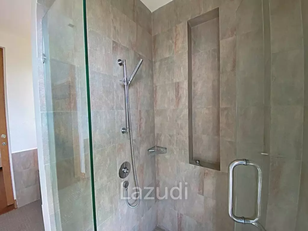 Great Deal! 2 Bed 2 Bath Condo At Blue Lagoon