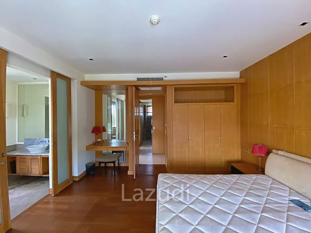Great Deal! 2 Bed 2 Bath Condo At Blue Lagoon