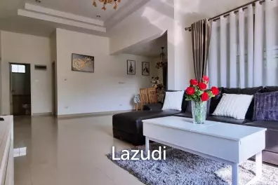 3 Beds 2 Baths 280 SQ.M. Pornthep Ville 5