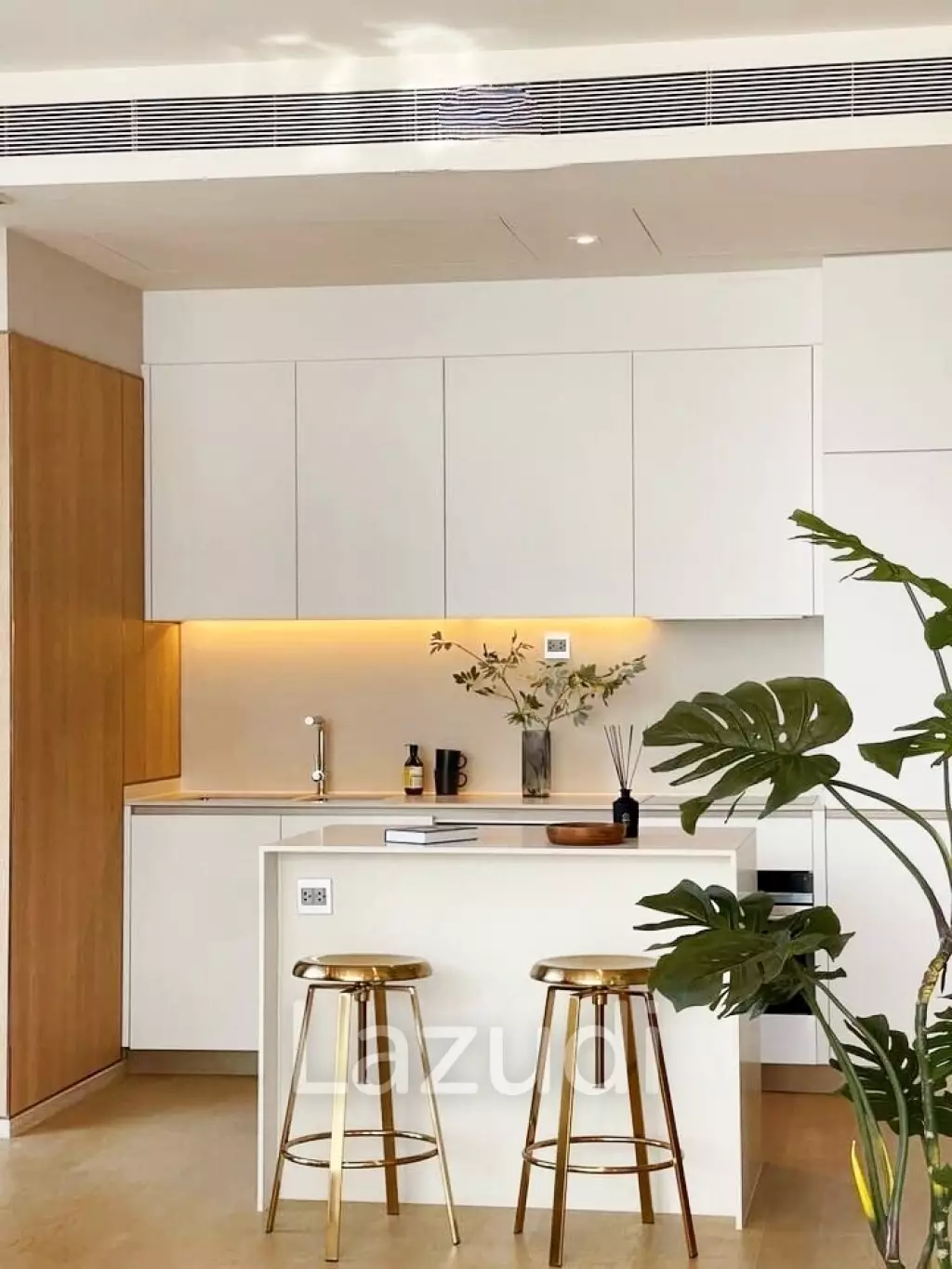 2 Bed 2 Bath 91 SQ.M The Strand Thonglor