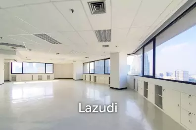 205 SQ.M Office At Charn Issara Tower 1