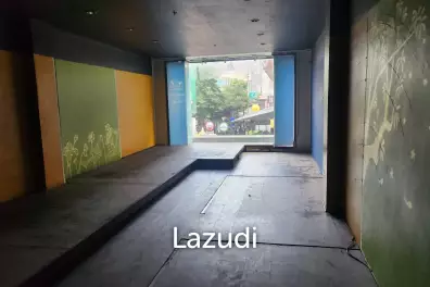 130 SQ.M Two Storey Shophouse on Patpong Soi 1 facing Surawong Street - Accepts Cannabis
