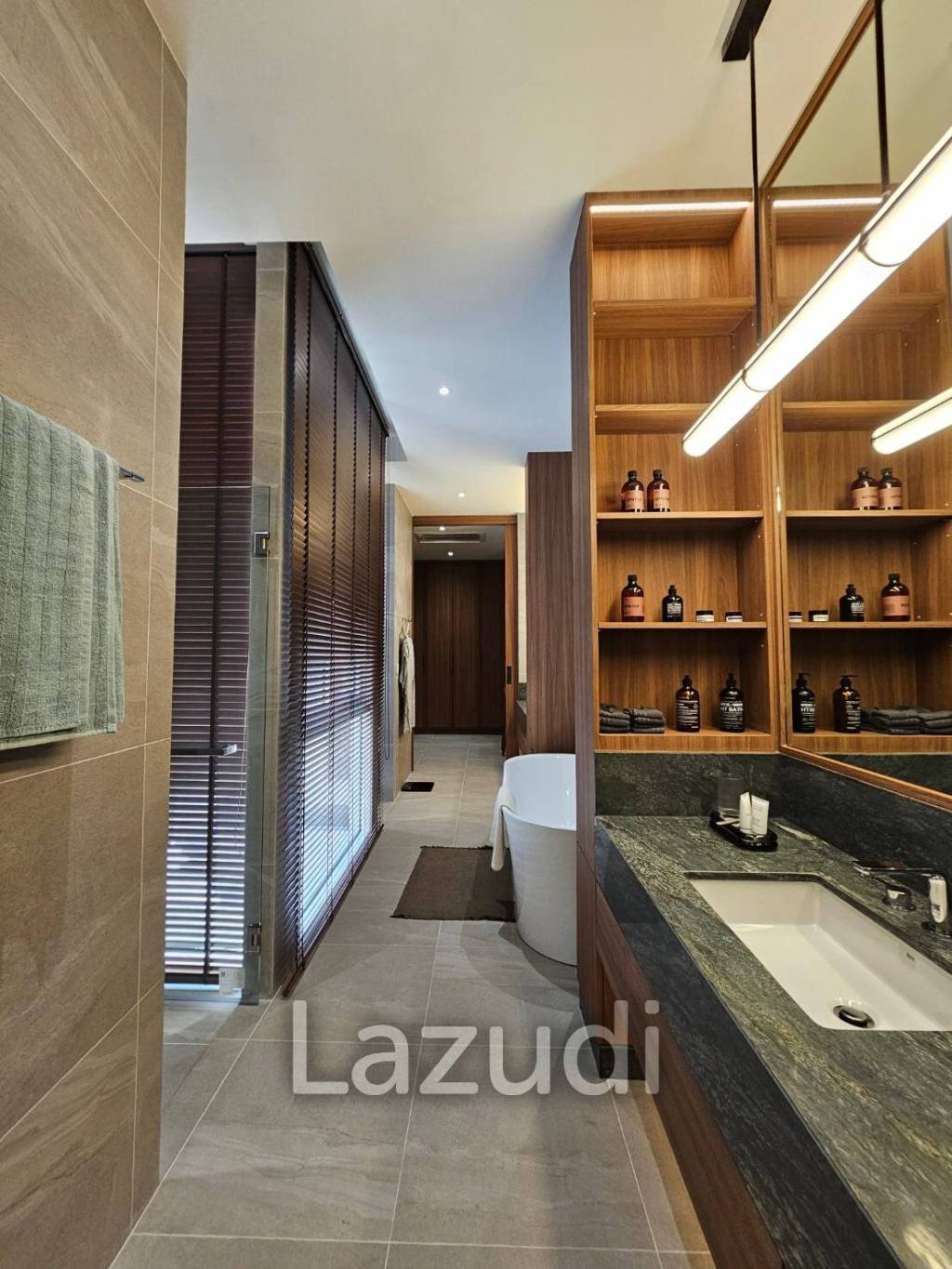 5 Bed 6 Bath 499 SQ.M Noble Terra Rama 9 - Ekamai