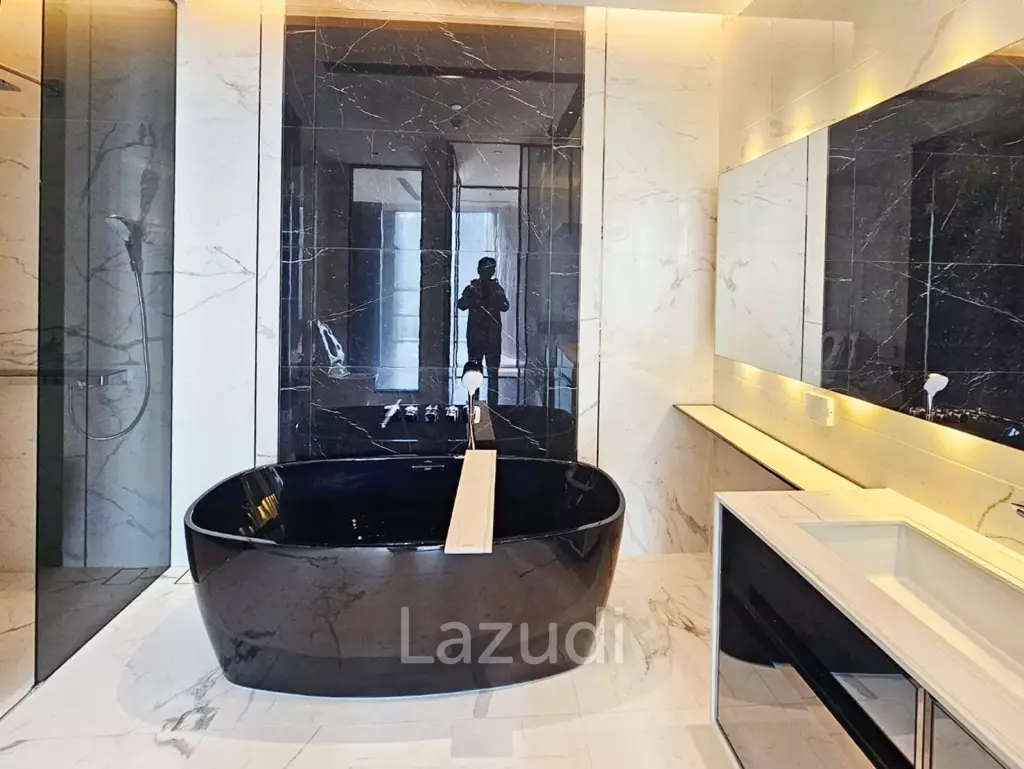2 Bed 2 Bath 85 SQ.M The Bangkok Thonglor