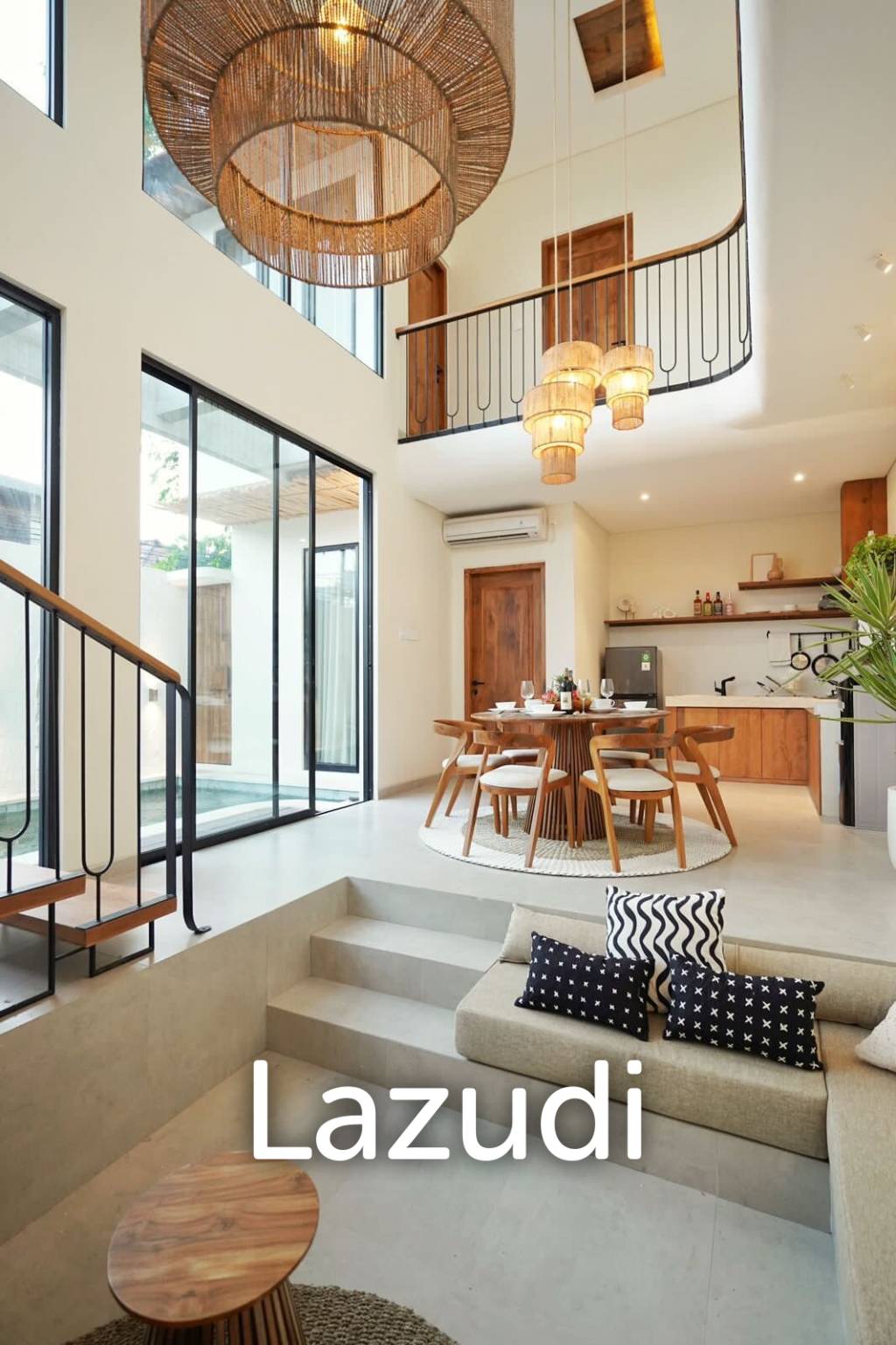 Modern 4 Bed Villa For Sale in Seminyak