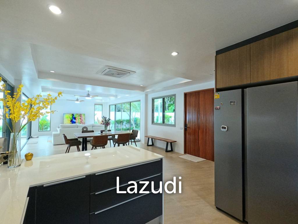 3 Bedroom Pool Villa in Paklok, near Mission Hills Golf Course Phuket