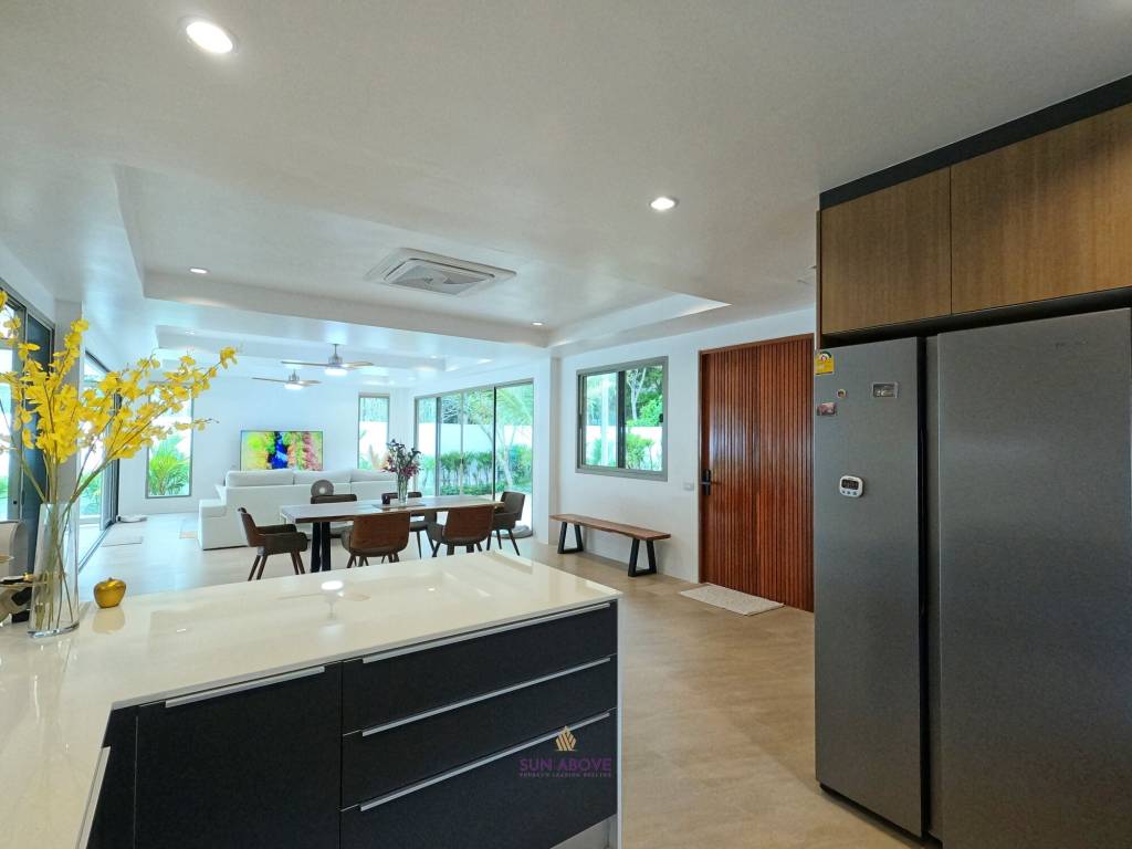 3 Bedroom Pool Villa in Paklok, near Mission Hills Golf Course Phuket