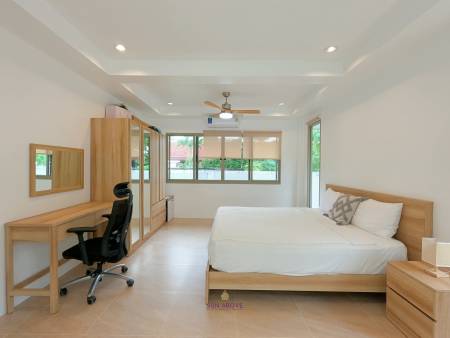 3 Bedroom Pool Villa in Paklok, near Mission Hills Golf Course Phuket