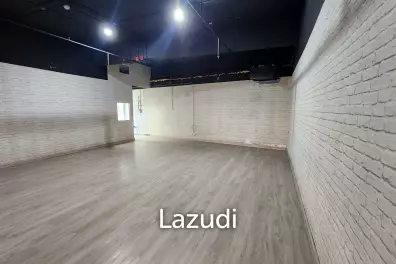 130 SQ.M Restaurant on Busy Interlink Tower Bangna Ground Floor