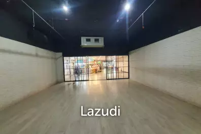 130 SQ.M Restaurant on Busy Interlink Tower Bangna Ground Floor
