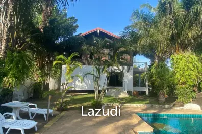 Serene Luxury Unveiled: 400 sqm Villa on 1600 sqm  with Rock-Embedded Pool and Picturesque Park Views