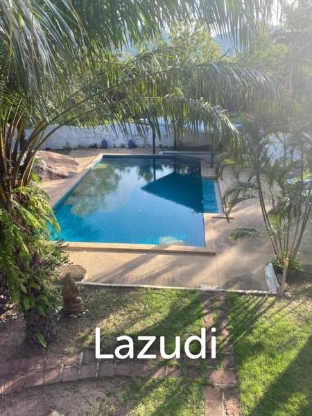 Serene Luxury Unveiled: 400 sqm Villa on 1600 sqm  with Rock-Embedded Pool and Picturesque Park Views