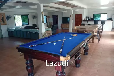 Serene Luxury Unveiled: 400 sqm Villa on 1600 sqm  with Rock-Embedded Pool and Picturesque Park Views