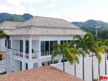 Amazing Three Bedroom Golf Course View Pool Villa in Kathu, Phuket