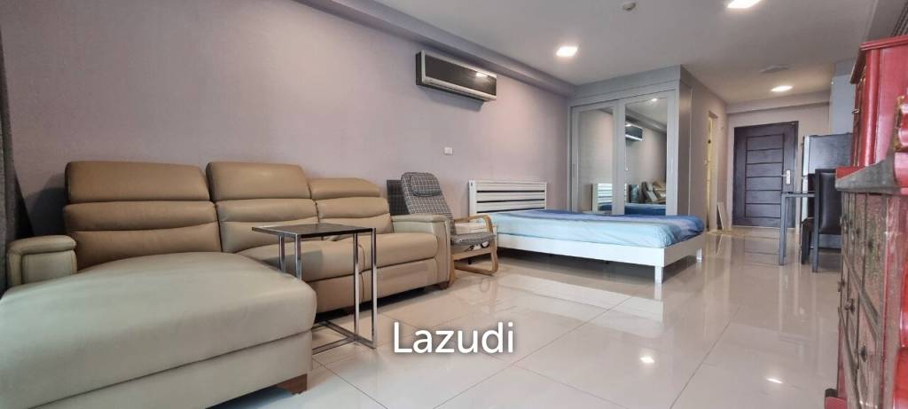Studio 1 Bath 46.5 SQ.M. Park Royal 2