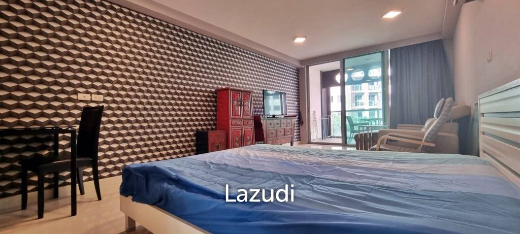 Studio 1 Bath 46.5 SQ.M. Park Royal 2